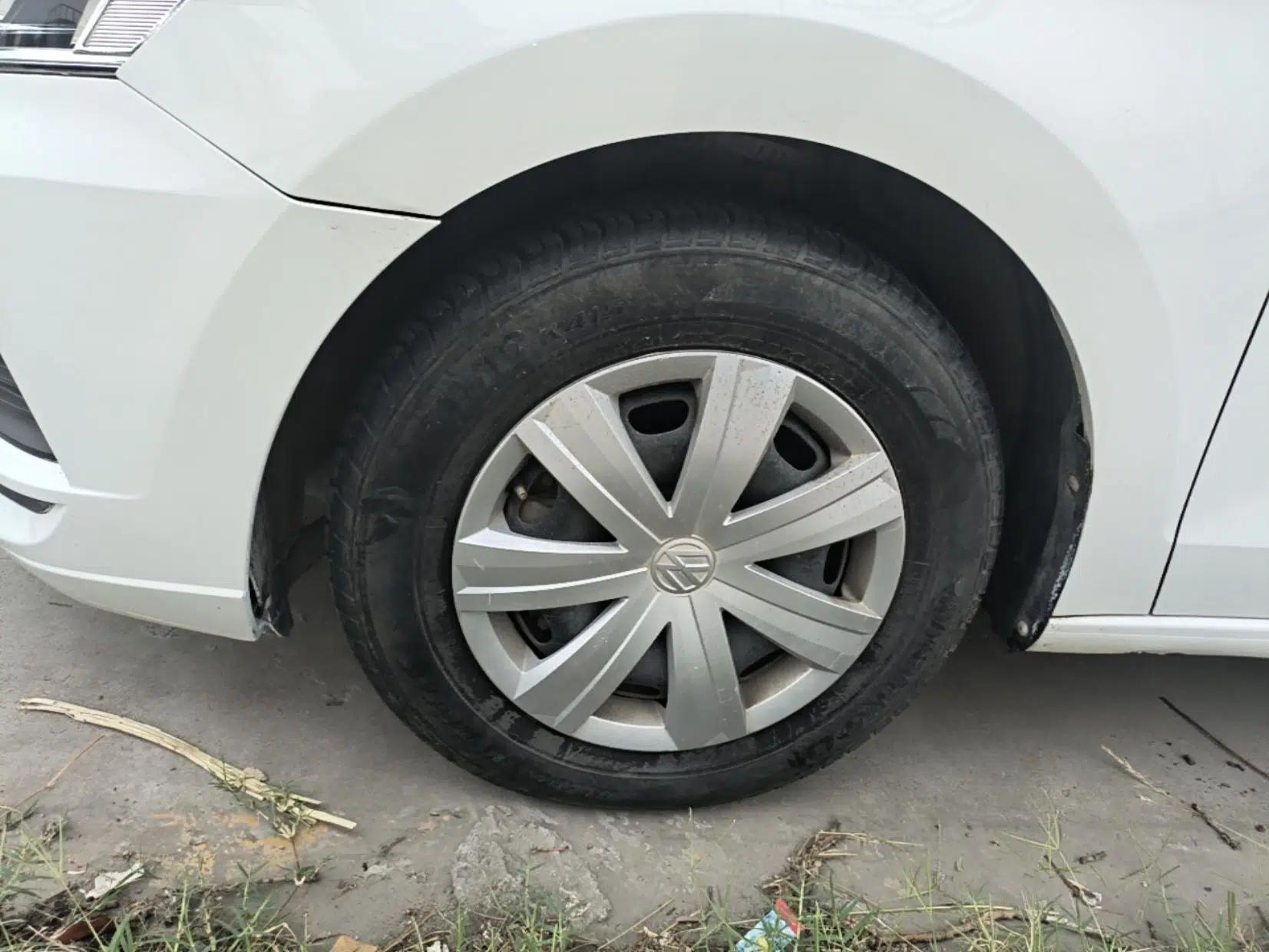 Volkswagen Jetta 2017 1.5L Manual Fashion Edition — миниатюра 8