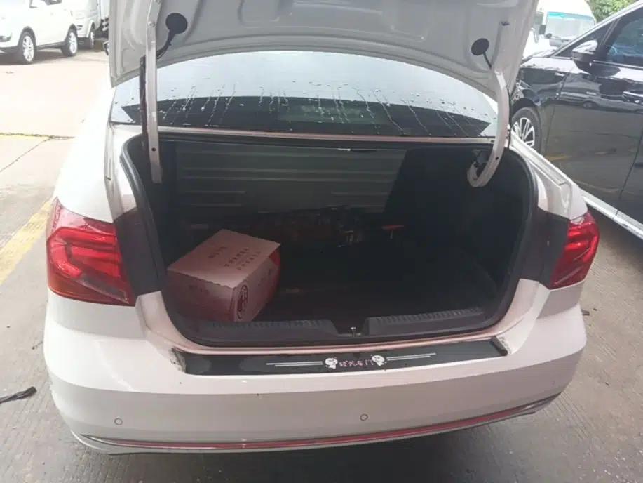 Volkswagen Jetta 2017 1.5L Automatic Comfort Model — миниатюра 21