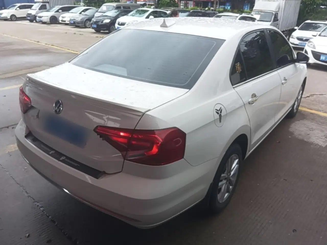 Volkswagen Jetta 2017 1.5L Automatic Comfort Model — миниатюра 4