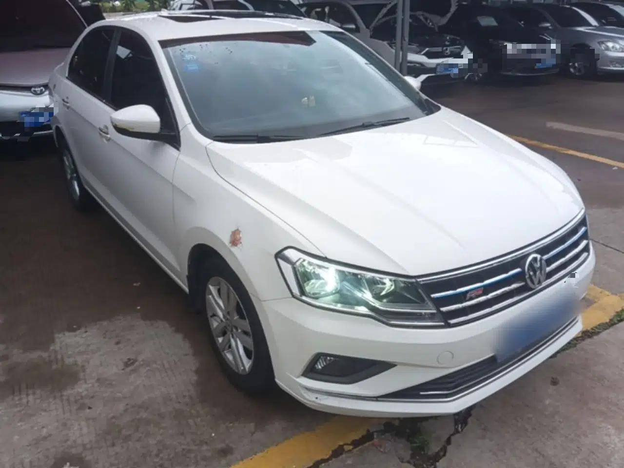 Volkswagen Jetta 2017 1.5L Automatic Comfort Model — миниатюра 6