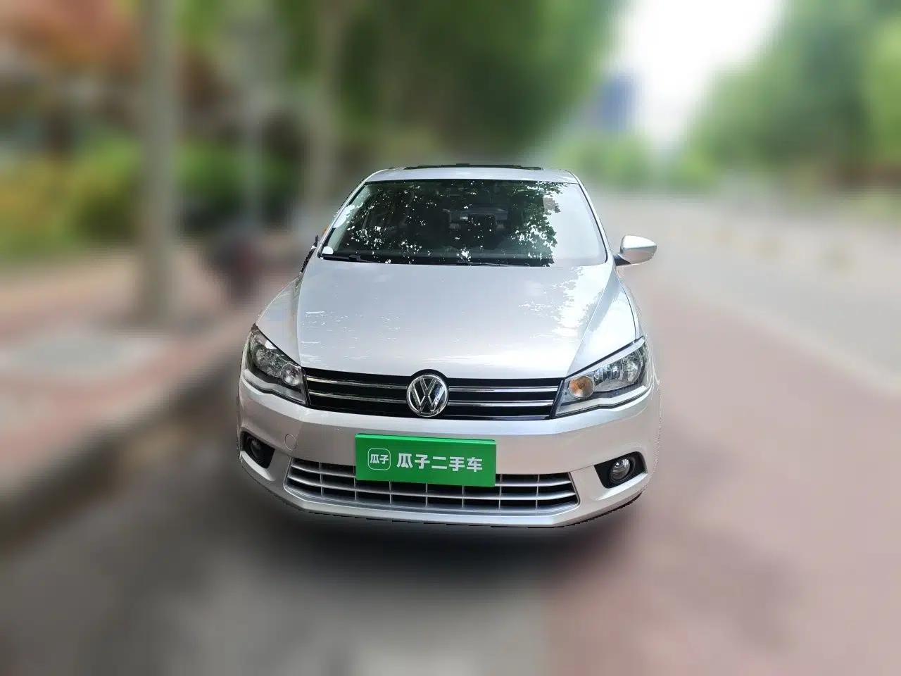 Volkswagen Jetta 2015 Value Edition 1.6L Automatic Comfort Version — миниатюра 2
