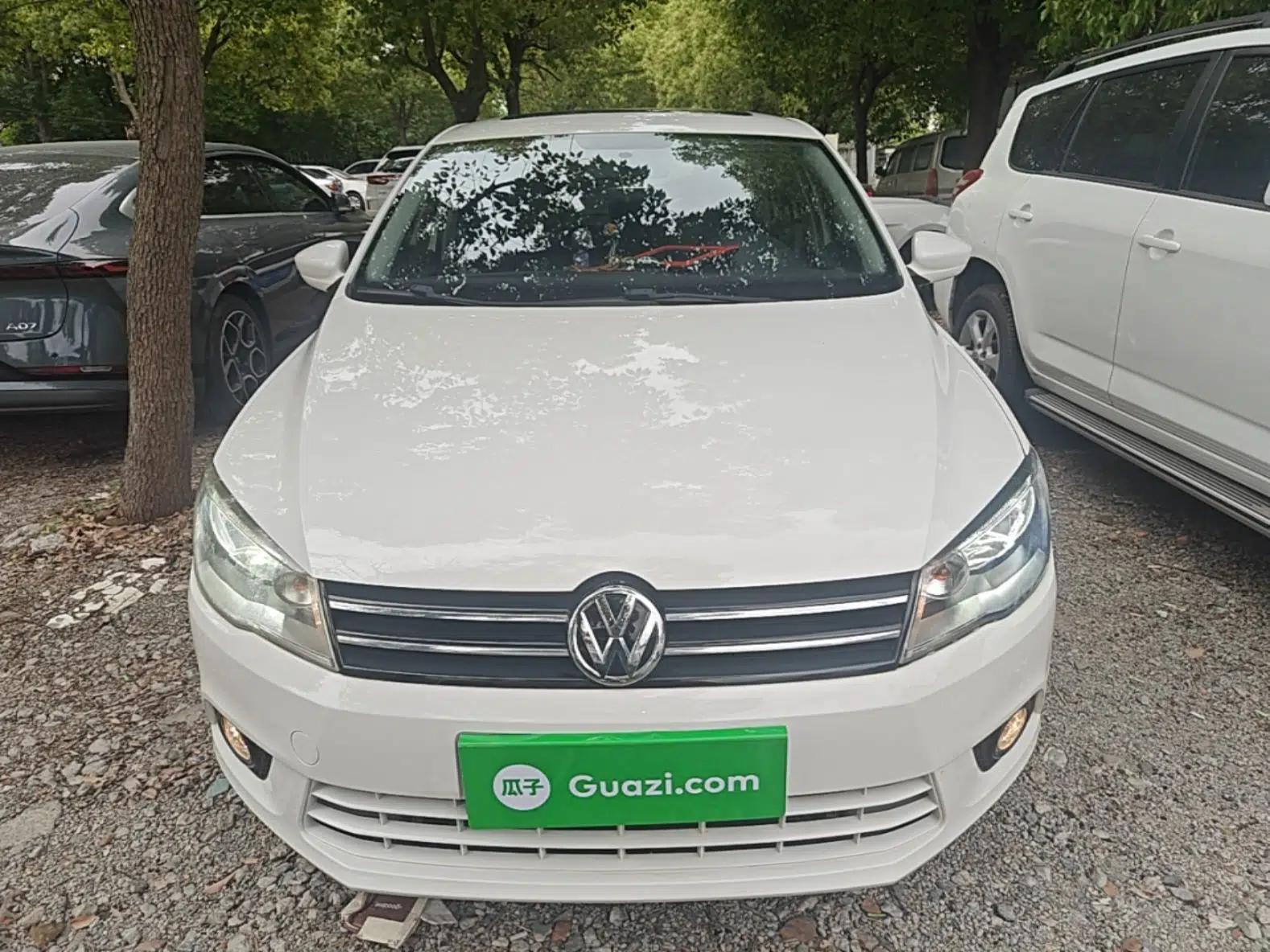 Volkswagen Jetta 2015 Value Edition 1.6L Automatic Comfort Version — миниатюра 2