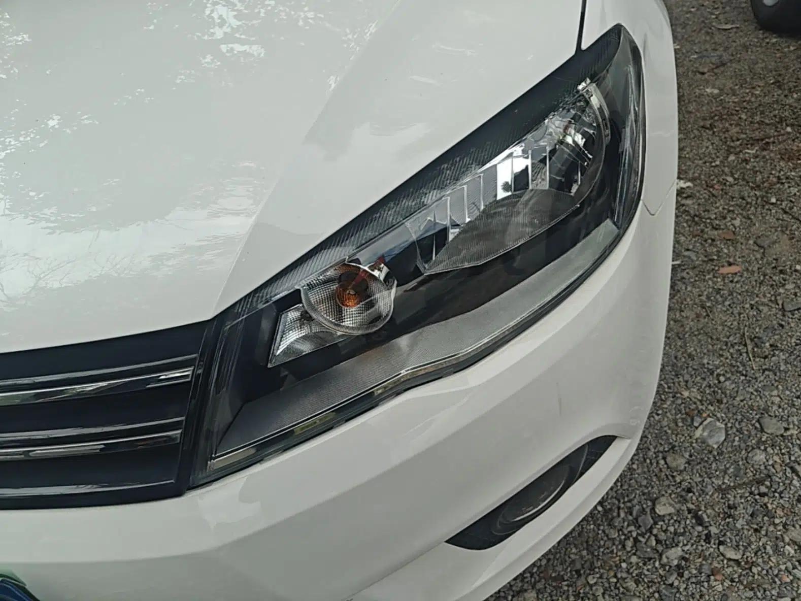 Volkswagen Jetta 2015 Value Edition 1.6L Automatic Comfort Version — миниатюра 9