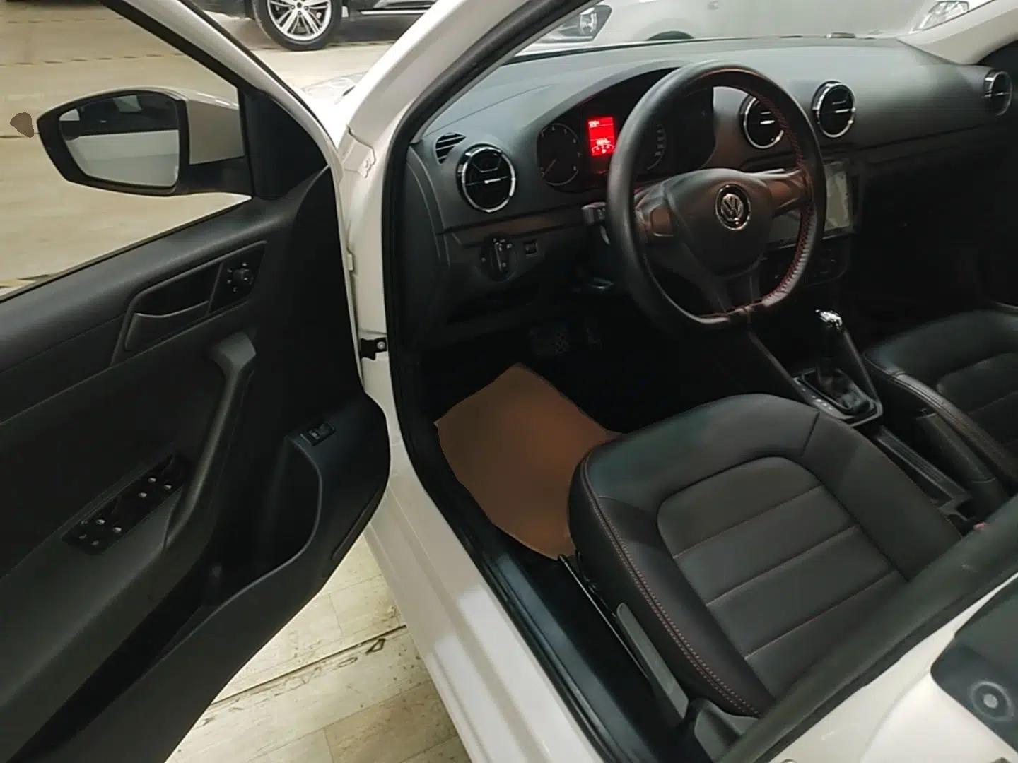 Volkswagen Jetta 2017 1.5L Automatic Fashion Model — миниатюра 19