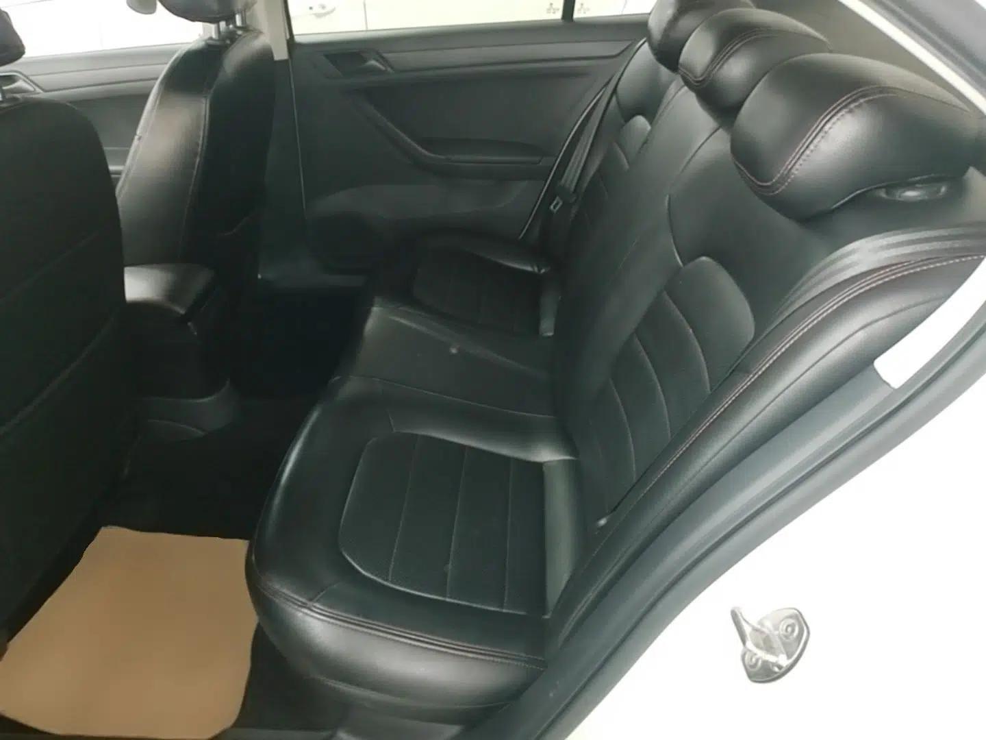 Volkswagen Jetta 2017 1.5L Automatic Fashion Model — миниатюра 20