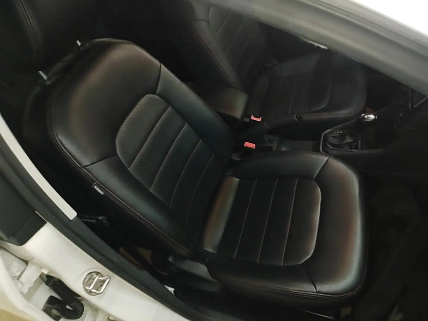 Volkswagen Jetta 2017 1.5L Automatic Fashion Model — миниатюра 23
