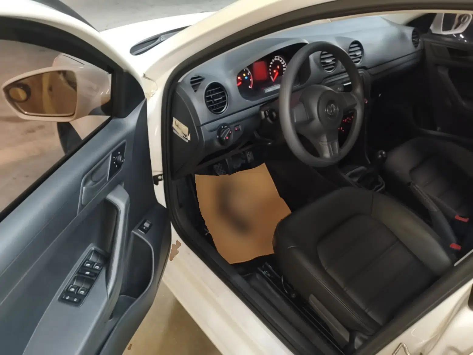Volkswagen Jetta 2015 Value Edition 1.6L Manual Fashionable Style — миниатюра 19