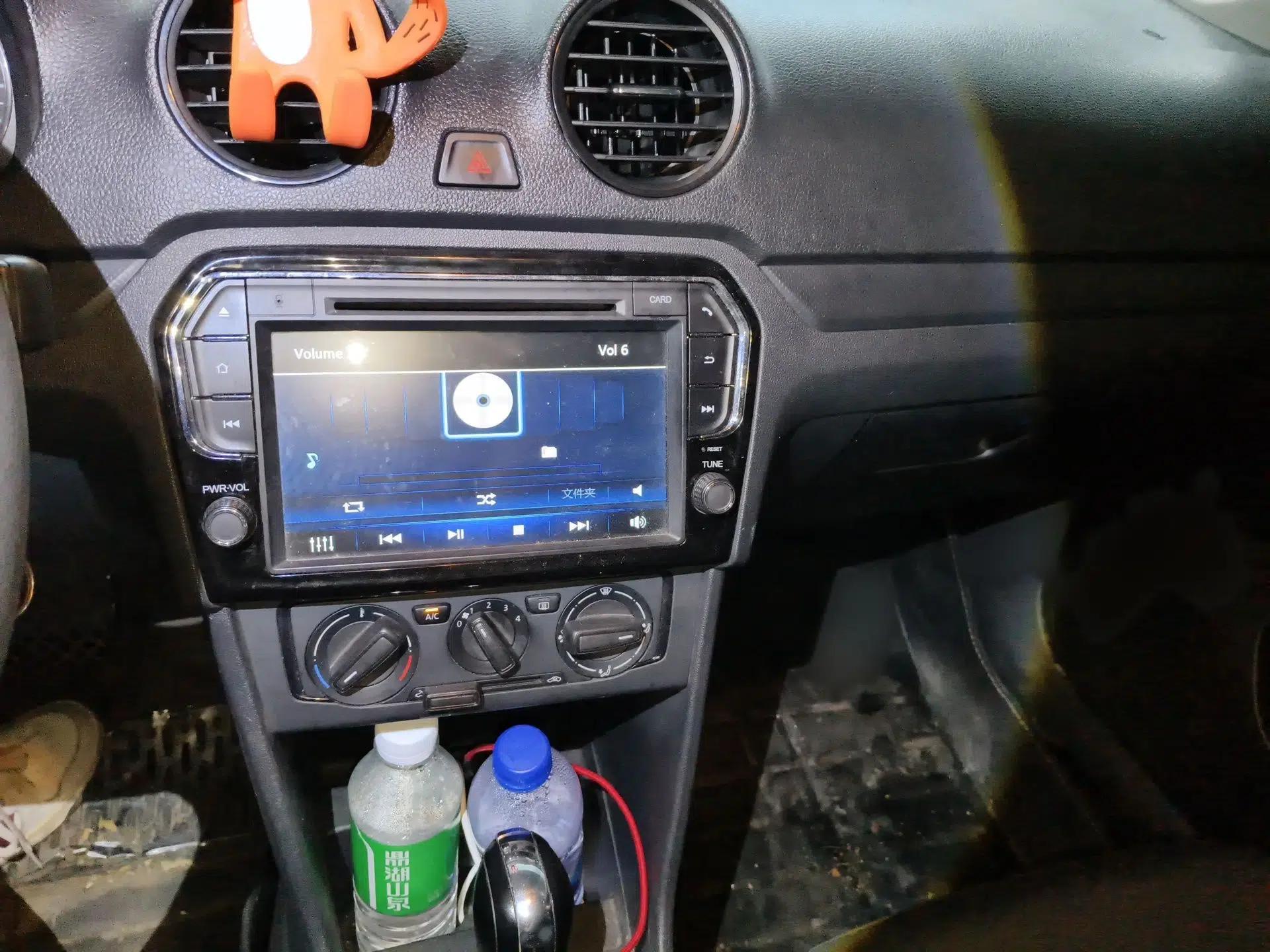 Volkswagen Jetta 2015 Value Edition 1.6L Automatic Fashion Version — миниатюра 12