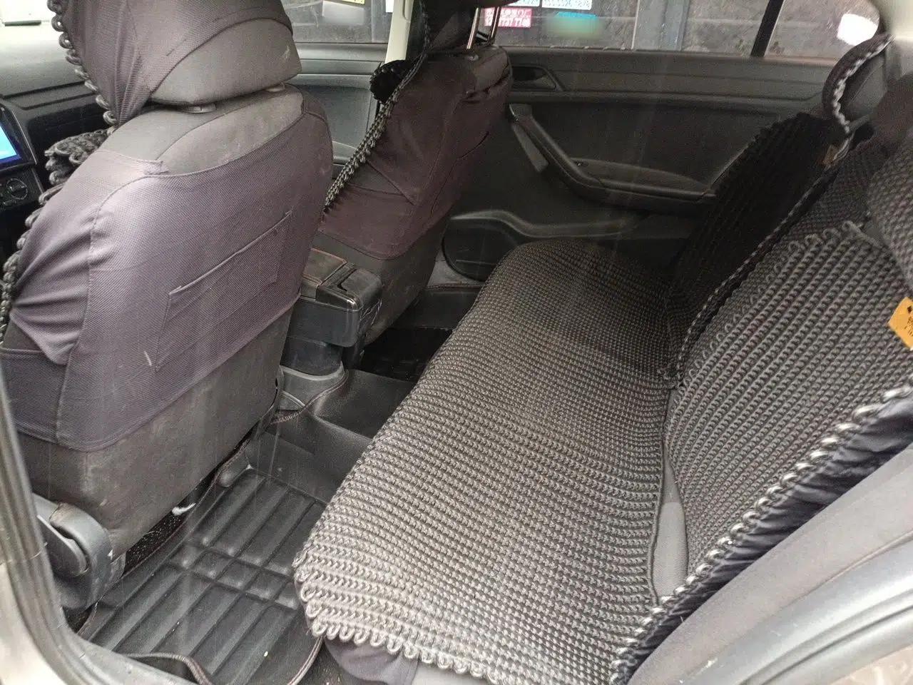 Volkswagen Jetta 2013 1.6L Manual Fashion Edition — миниатюра 18