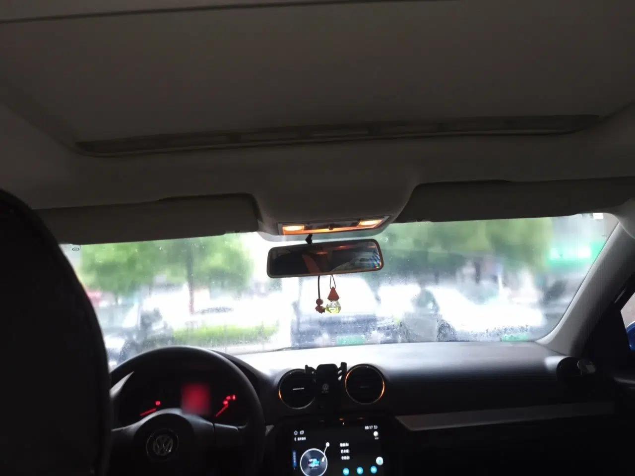 Volkswagen Jetta 2013 1.6L Manual Comfort Model — миниатюра 19
