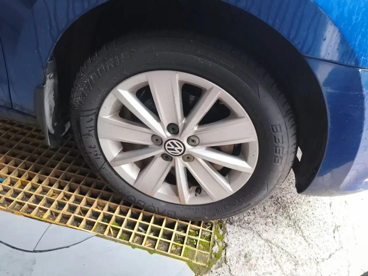 Volkswagen Jetta 2013 1.6L Manual Comfort Model — миниатюра 8