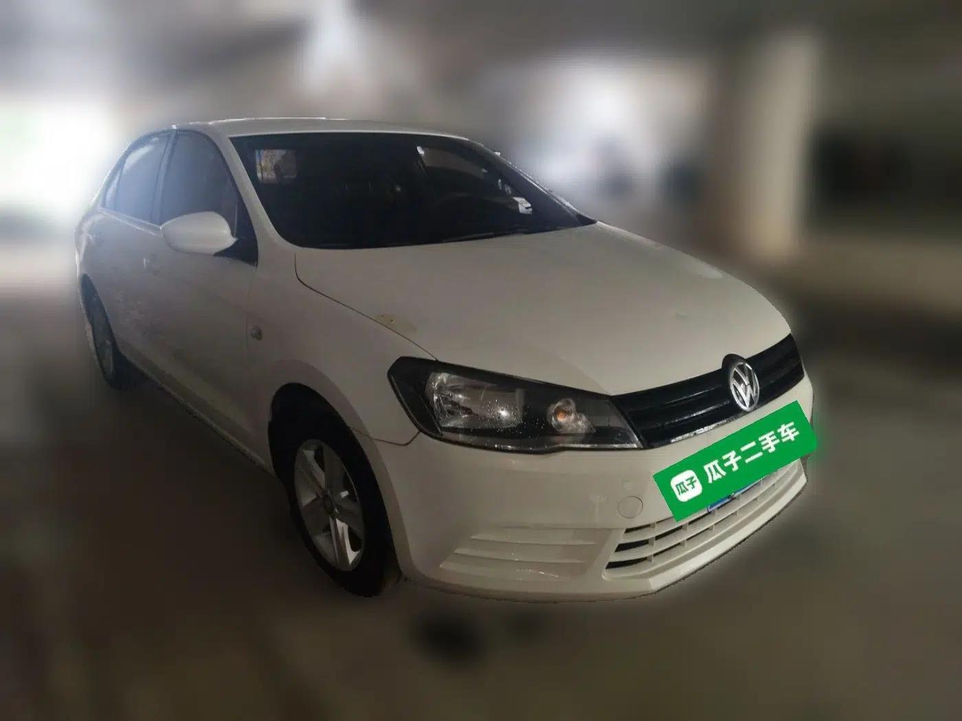 Volkswagen Jetta 2013 1.4L Manual Fashion Model — миниатюра 3