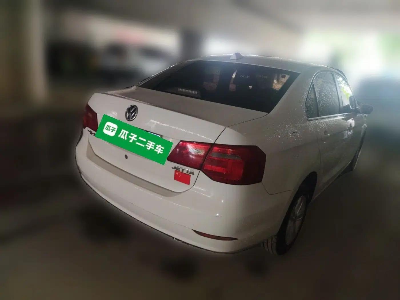 Volkswagen Jetta 2013 1.4L Manual Fashion Model — миниатюра 6