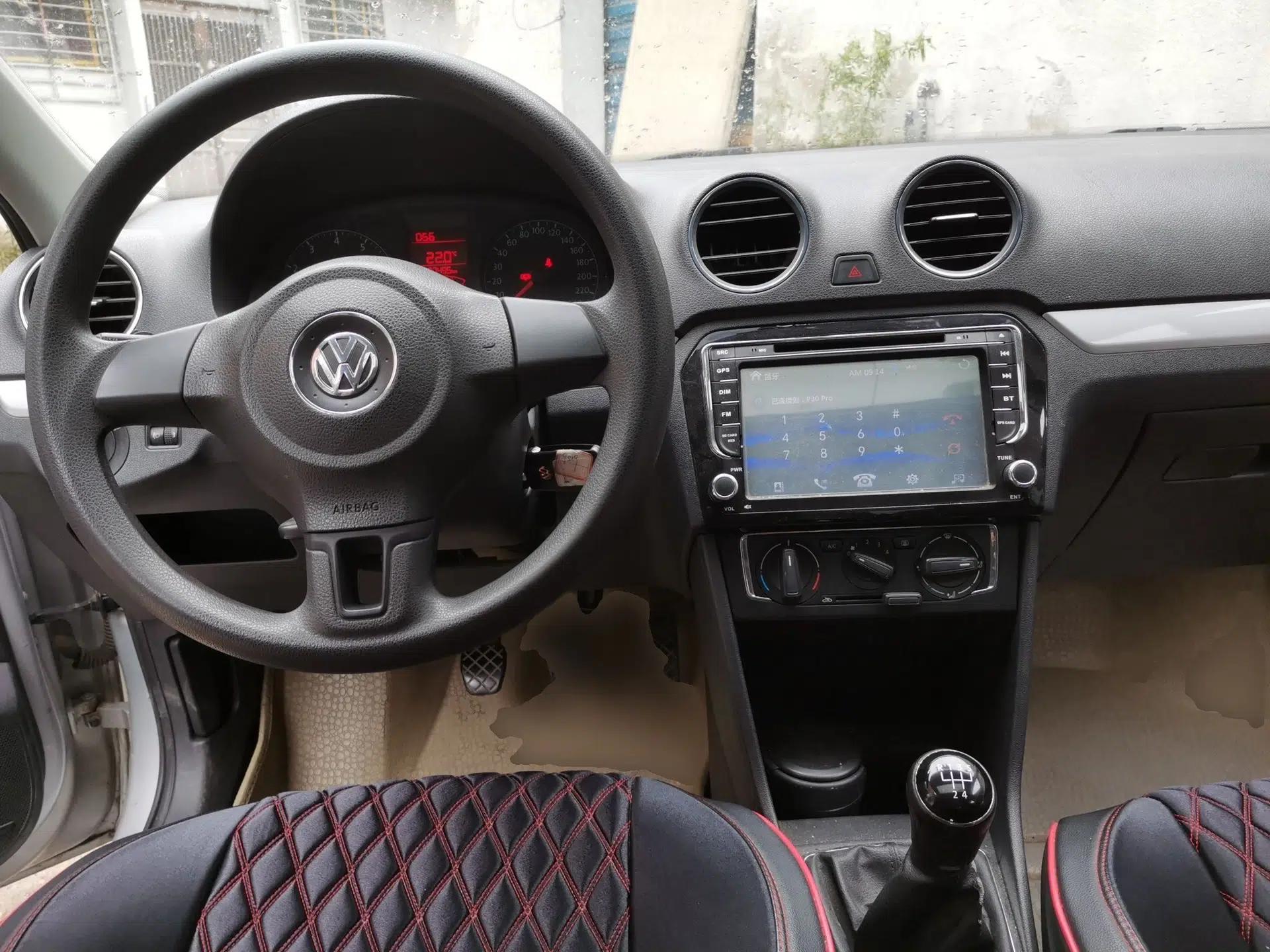 Volkswagen Jetta 2013 1.4L Manual Comfort Model — миниатюра 10