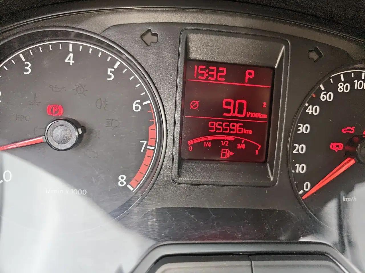 Volkswagen Jetta 2013 1.6L Automatic Comfort Model — миниатюра 13
