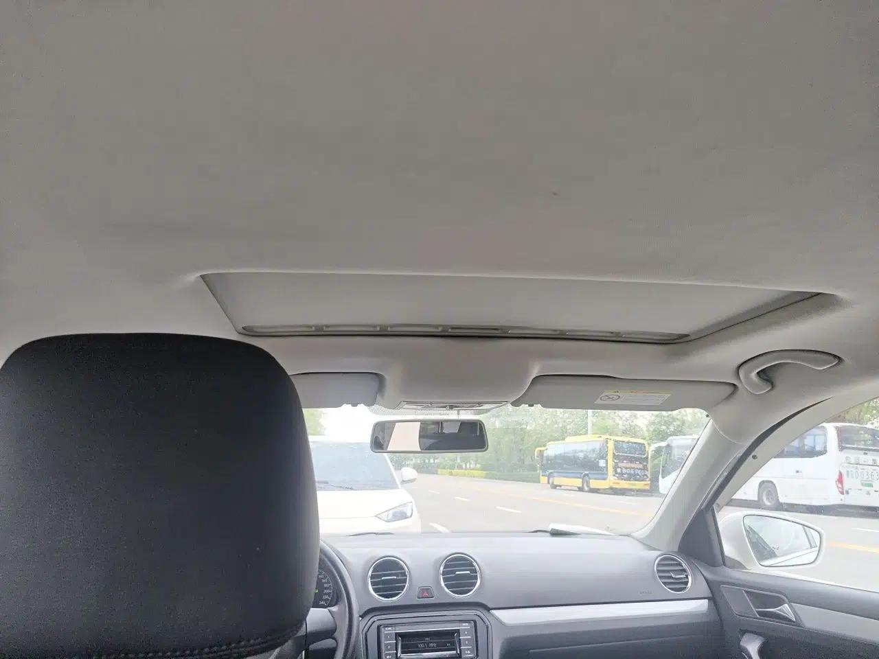 Volkswagen Jetta 2013 1.6L Automatic Comfort Model — миниатюра 19