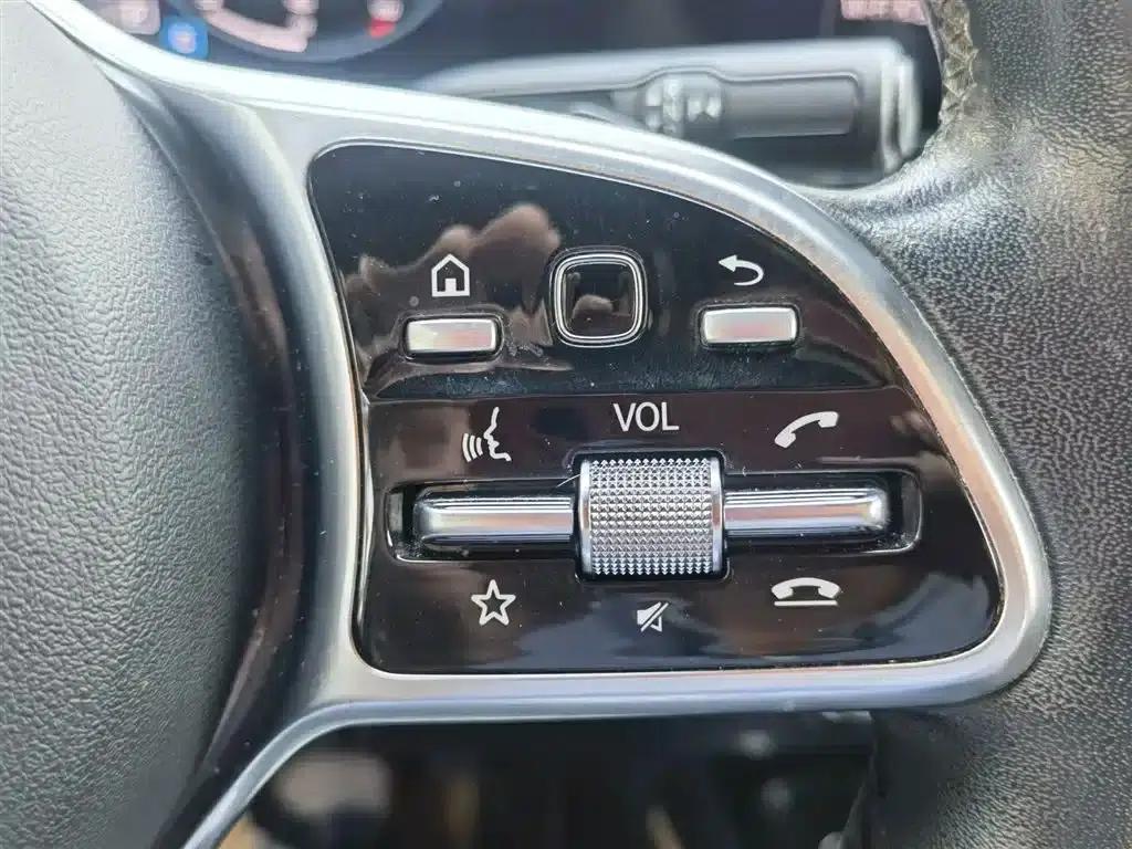 2020 Mercedes-Benz GLA 180 — миниатюра 27