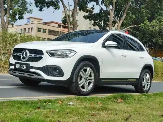 2020 Mercedes-Benz GLA 180