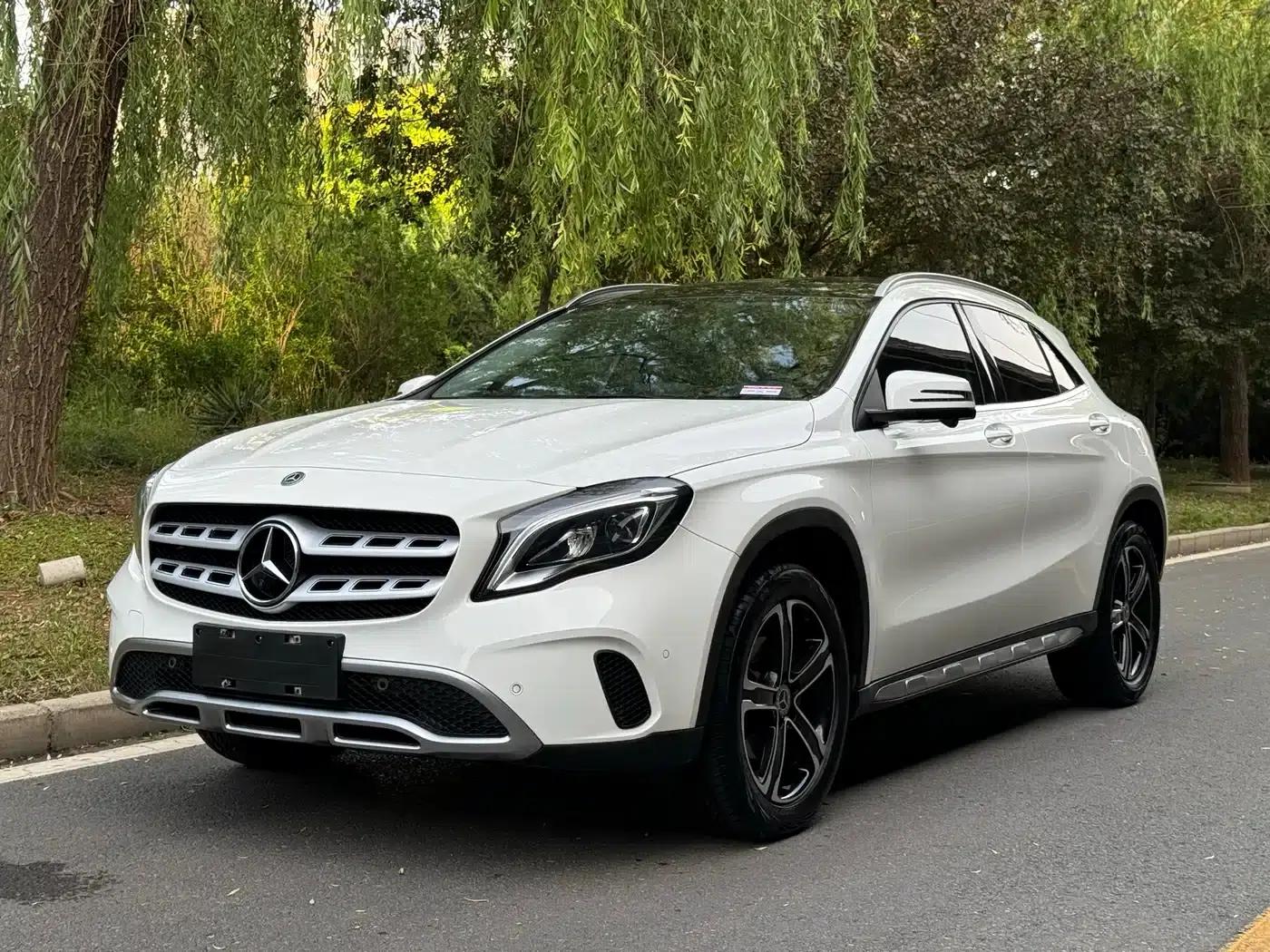 2018 Mercedes-Benz GLA 200 Fashion Edition — миниатюра 1