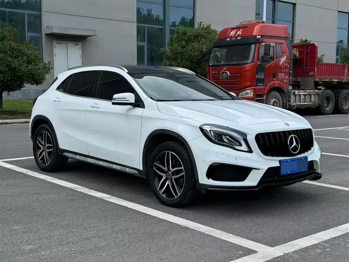 2017 Mercedes-Benz GLA 200 Fashion Edition — миниатюра 3