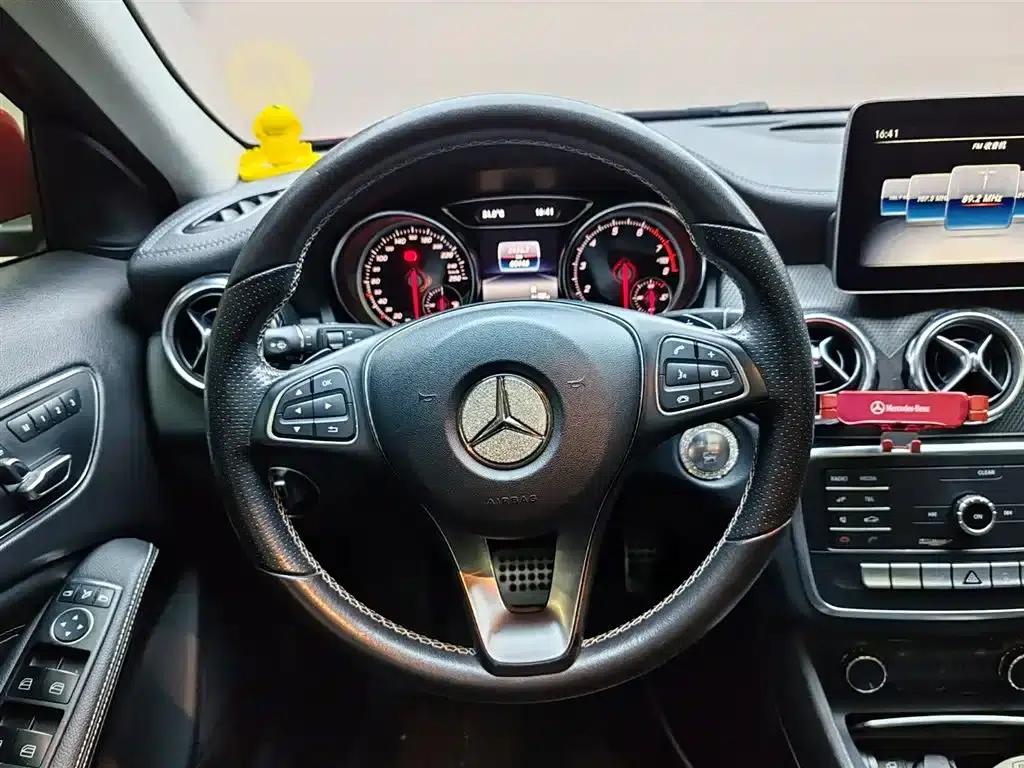 2019 Mercedes-Benz GLA 200 Fashion Edition — миниатюра 11