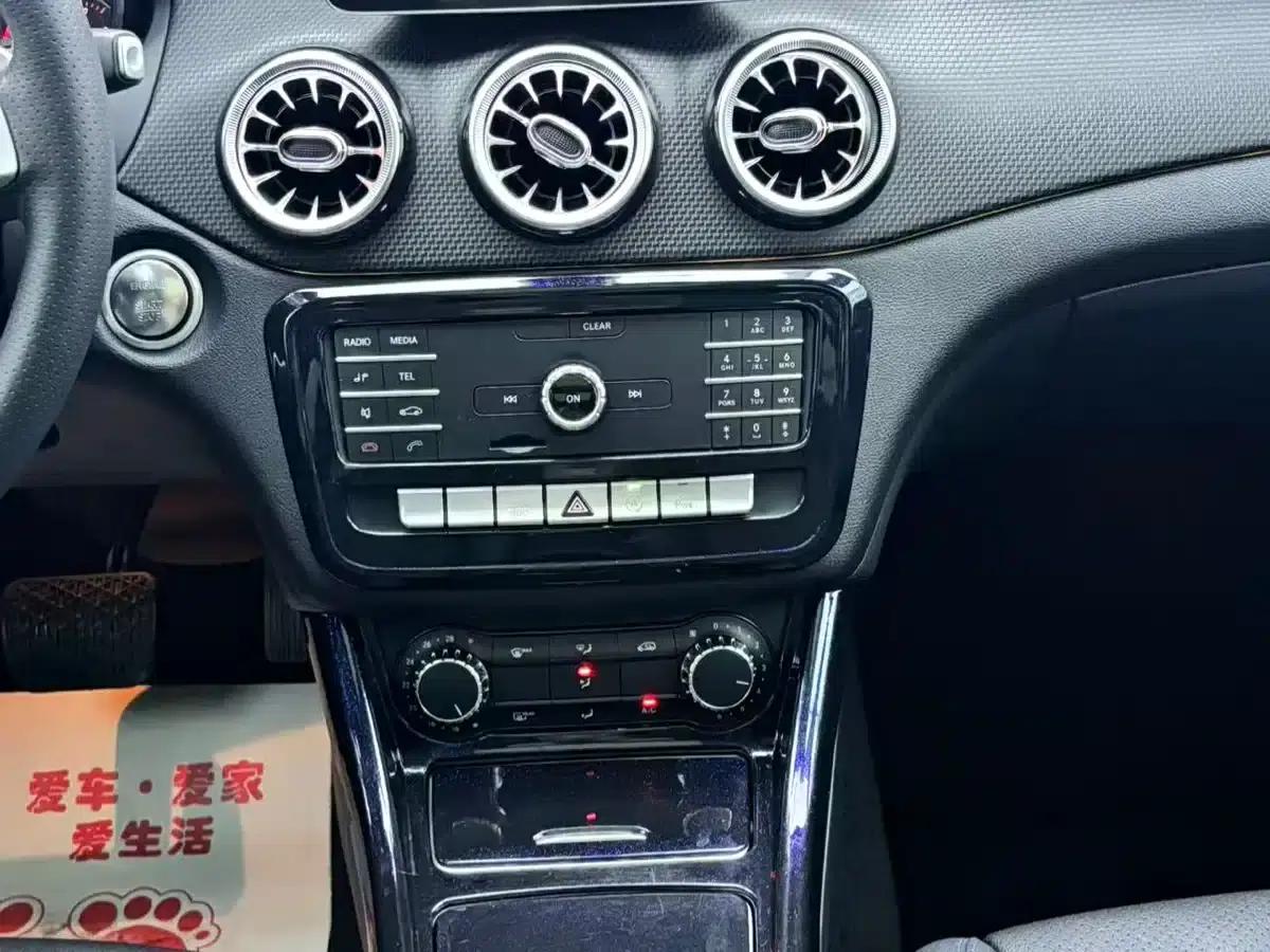 2019 Mercedes-Benz GLA 200 Fashion Edition — миниатюра 14