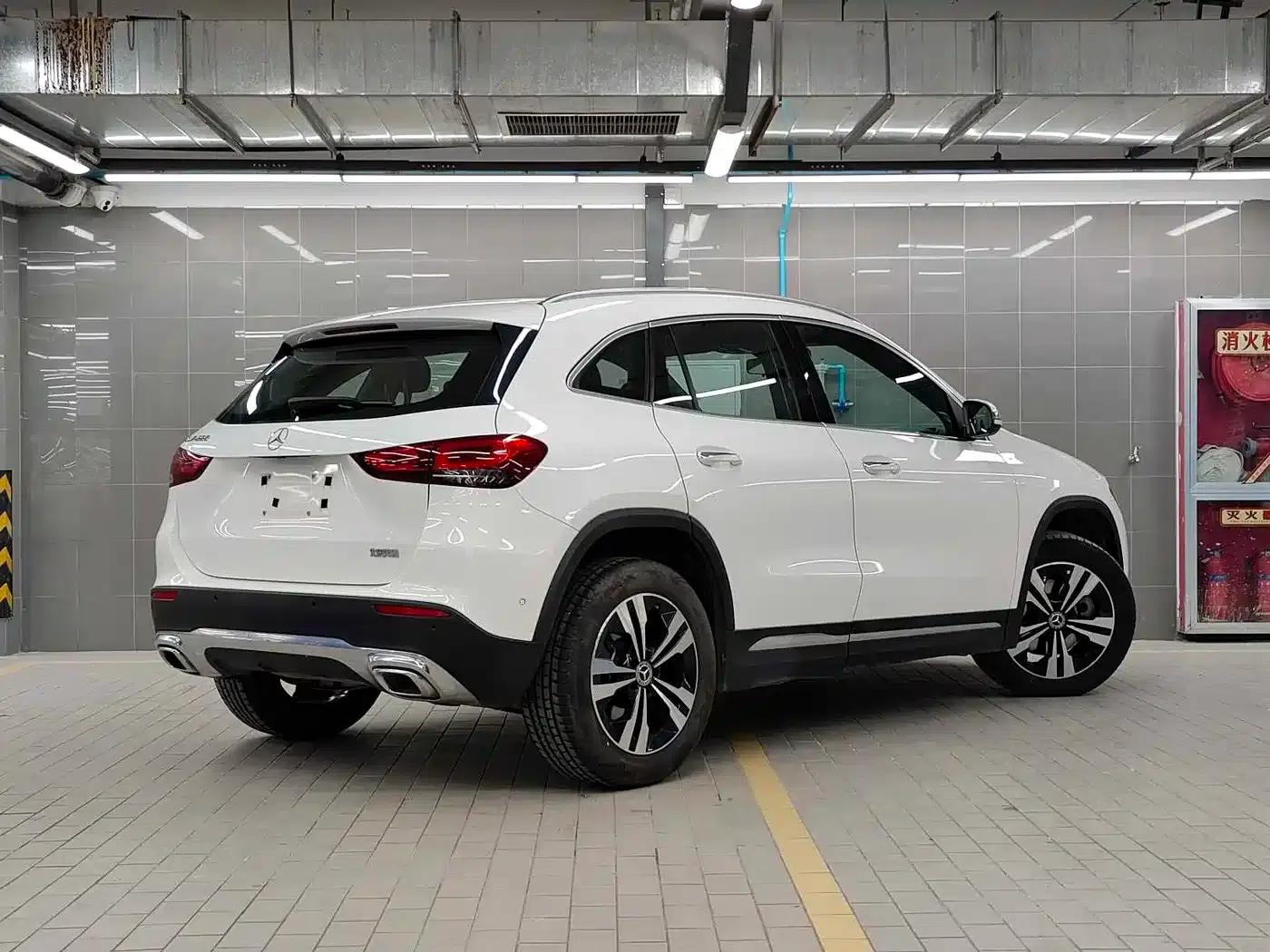 2023 Mercedes-Benz GLA 220 — миниатюра 4