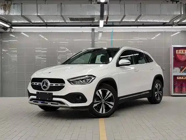 2023 Mercedes-Benz GLA 220