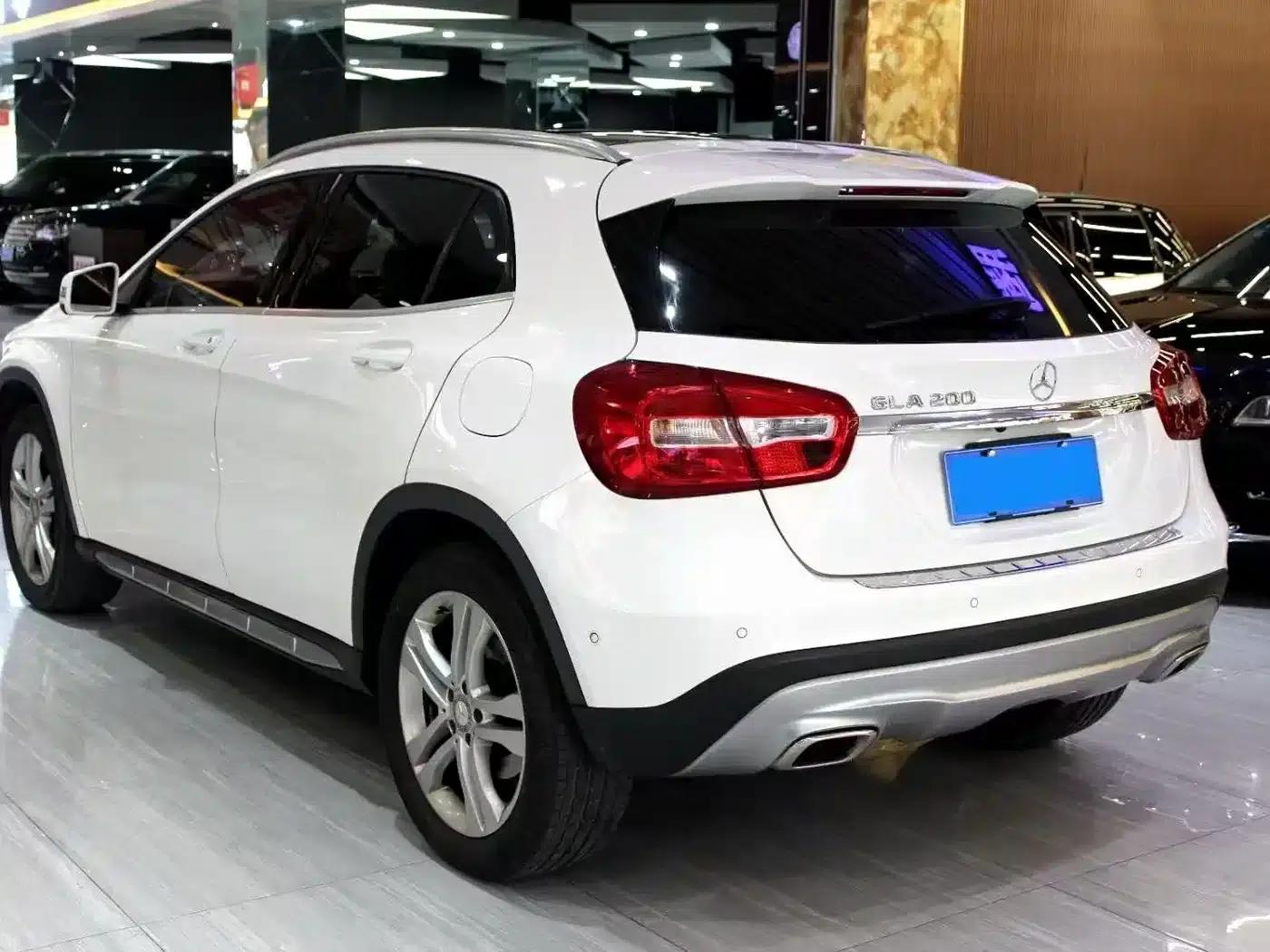 2015 Mercedes-Benz GLA 200 Dynamic — миниатюра 4