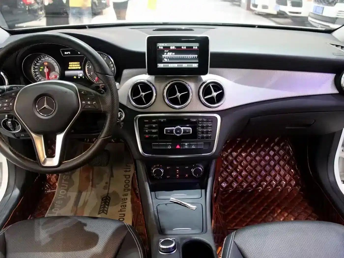 2015 Mercedes-Benz GLA 200 Dynamic — миниатюра 7