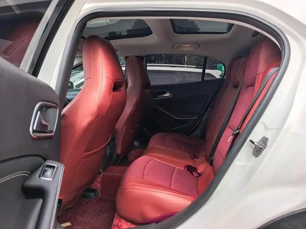 2019 Mercedes-Benz GLA 200 Fashion Edition — миниатюра 10