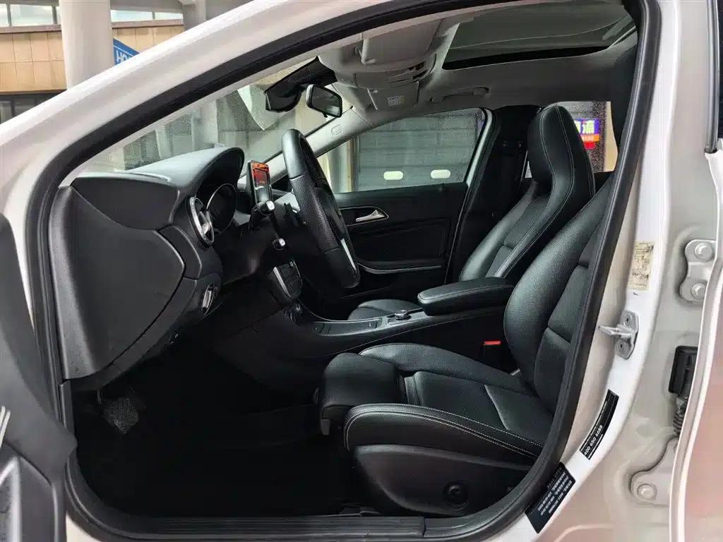 2016 Mercedes-Benz GLA 200 Dynamic — миниатюра 7