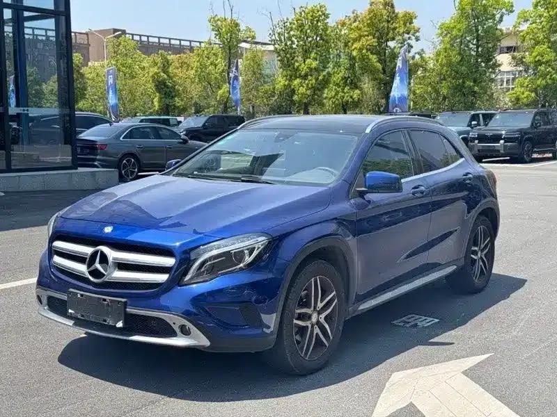2016 Mercedes-Benz GLA 220 4MATIC Fashion Edition — миниатюра 1