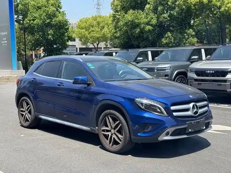 2016 Mercedes-Benz GLA 220 4MATIC Fashion Edition — миниатюра 3