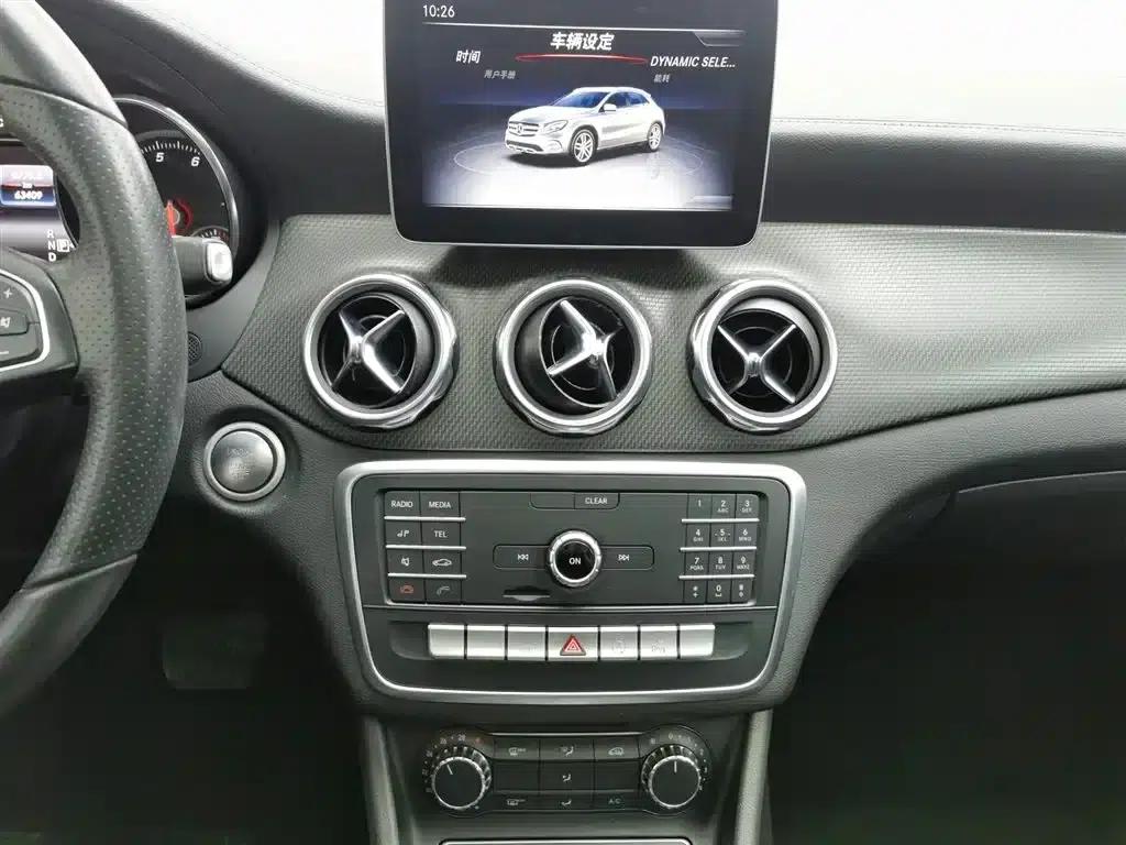2018 Mercedes-Benz GLA 200 Fashion Edition — миниатюра 12
