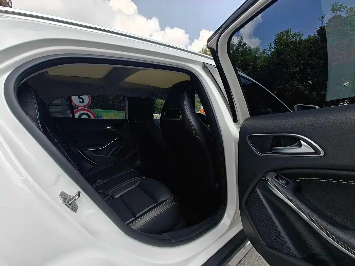 2018 Mercedes-Benz GLA 200 Dynamic — миниатюра 16