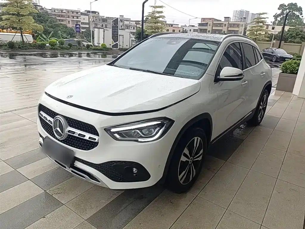 2023 Mercedes-Benz GLA 220 — миниатюра 1