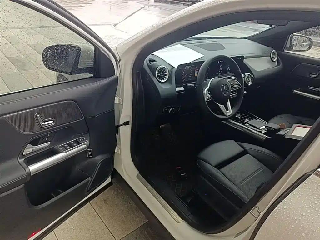 2023 Mercedes-Benz GLA 220 — миниатюра 16