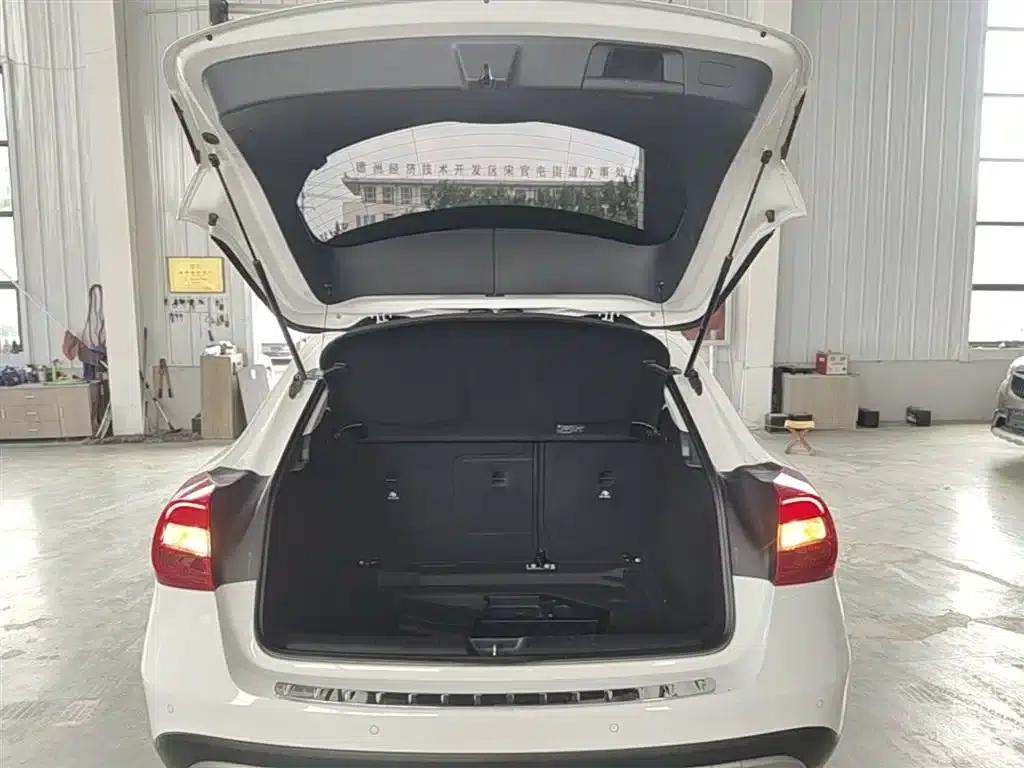 2016 Mercedes-Benz GLA 200 Dynamic — миниатюра 19