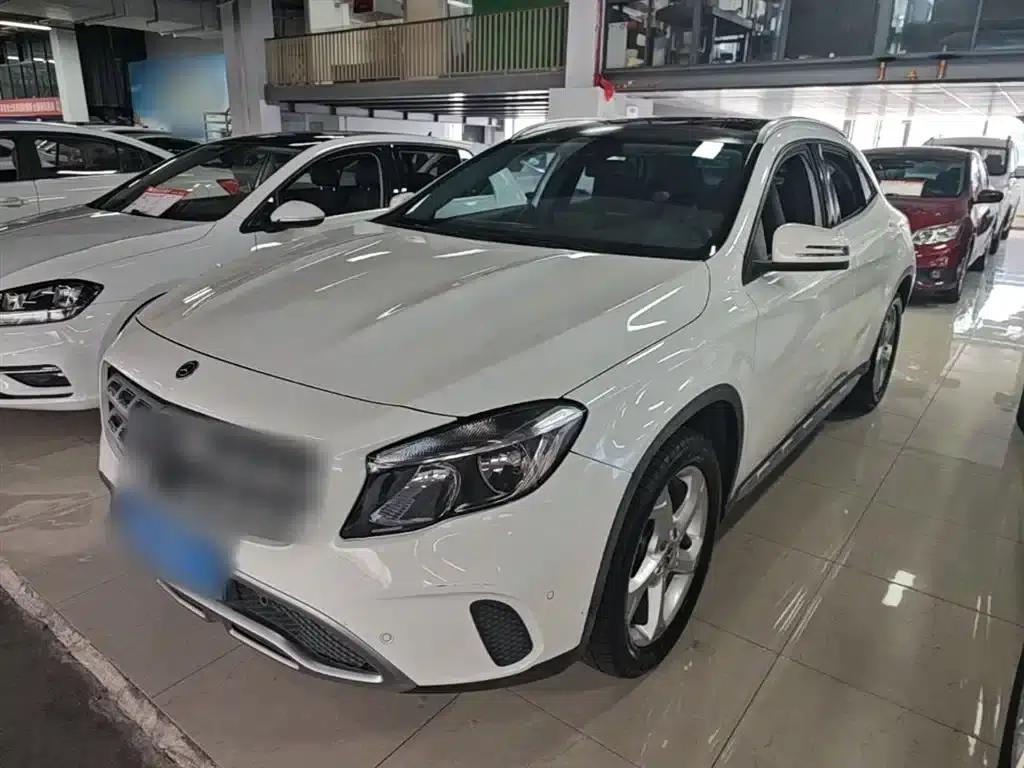 2017 Mercedes-Benz GLA 200 Dynamic — миниатюра 1