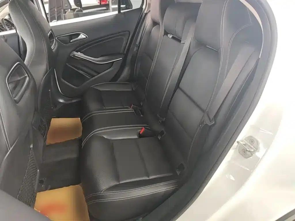 2017 Mercedes-Benz GLA 200 Dynamic — миниатюра 17