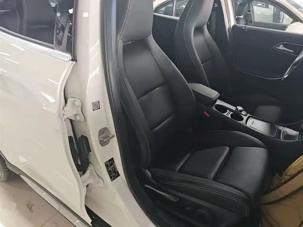 2017 Mercedes-Benz GLA 200 Dynamic — миниатюра 25
