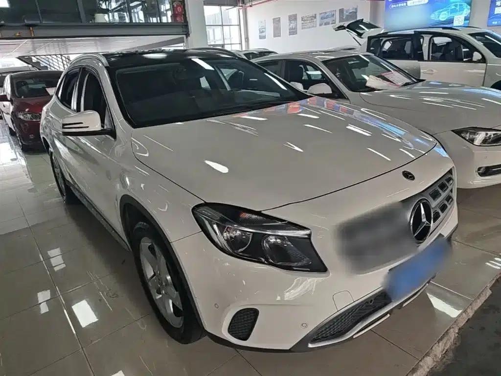 2017 Mercedes-Benz GLA 200 Dynamic — миниатюра 4