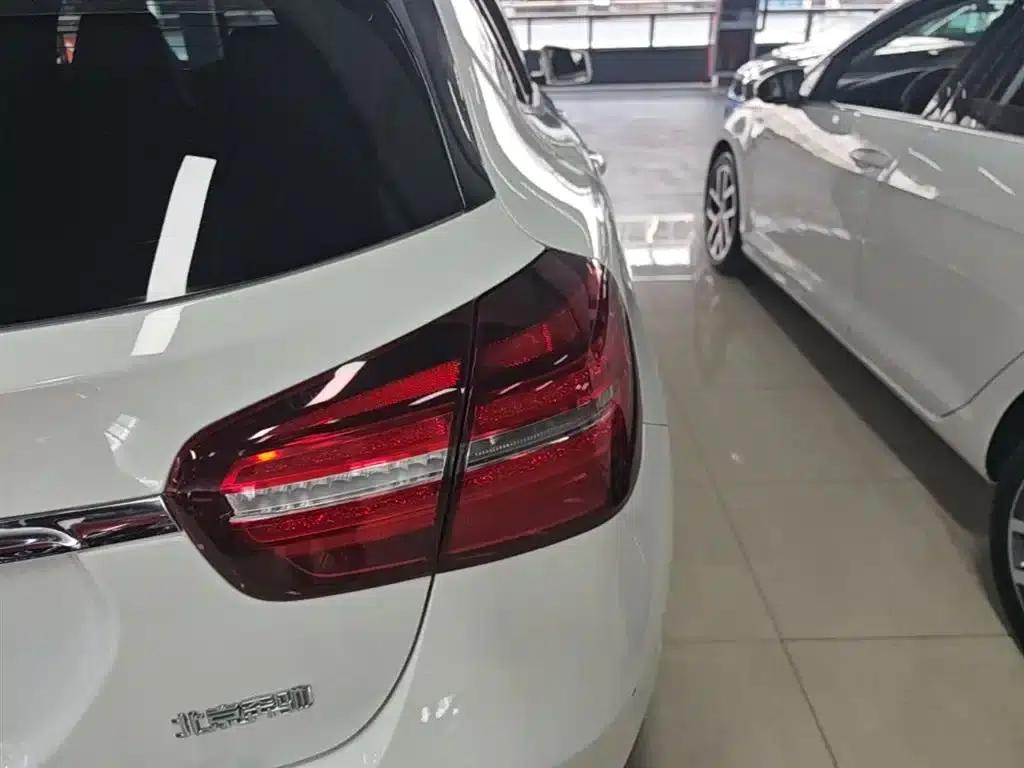 2017 Mercedes-Benz GLA 200 Dynamic — миниатюра 8
