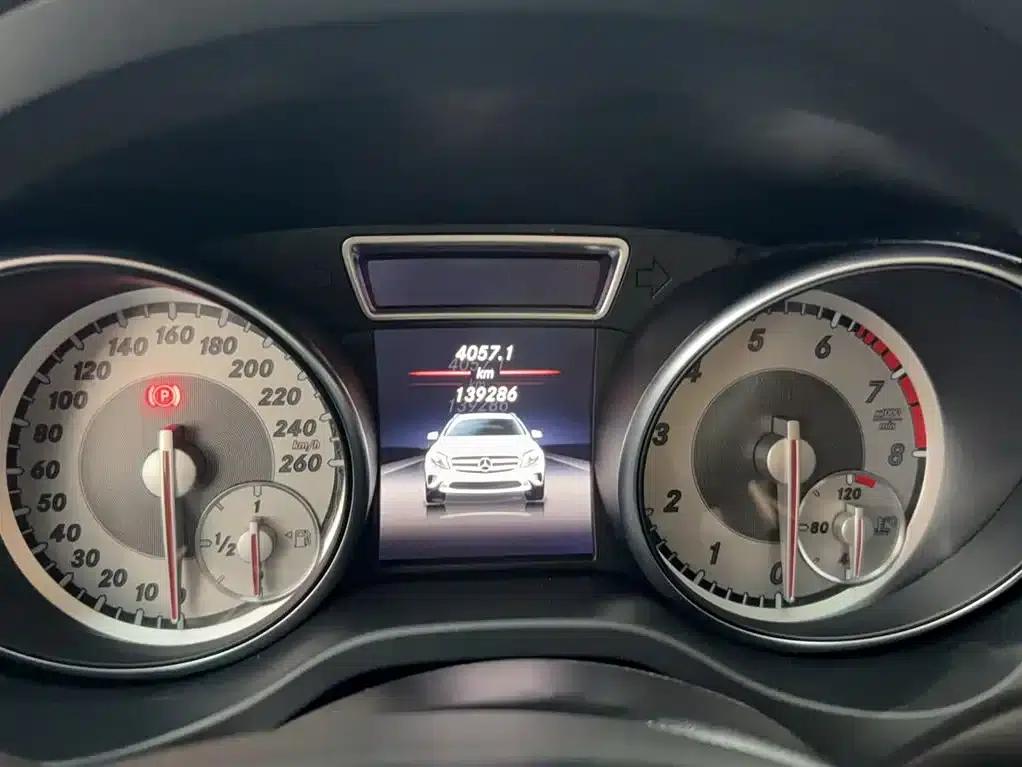 2016 Mercedes-Benz GLA 220 4MATIC Fashion Edition — миниатюра 11
