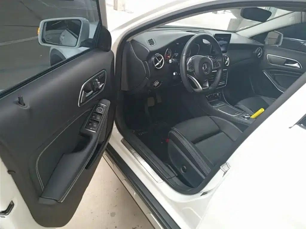 2019 Mercedes-Benz GLA 200 Dynamic — миниатюра 15
