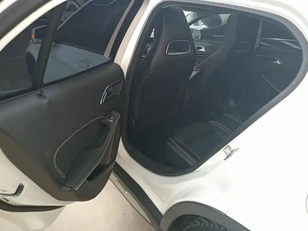 2019 Mercedes-Benz GLA 200 Dynamic — миниатюра 17