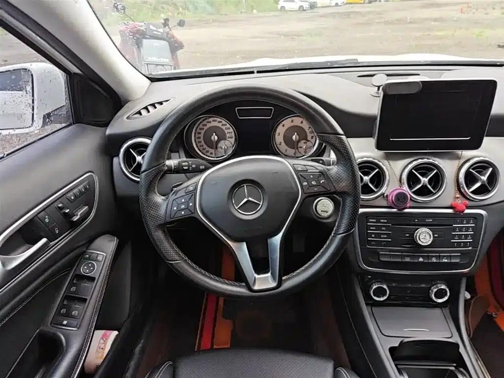 2016 Mercedes-Benz GLA 200 Dynamic — миниатюра 11