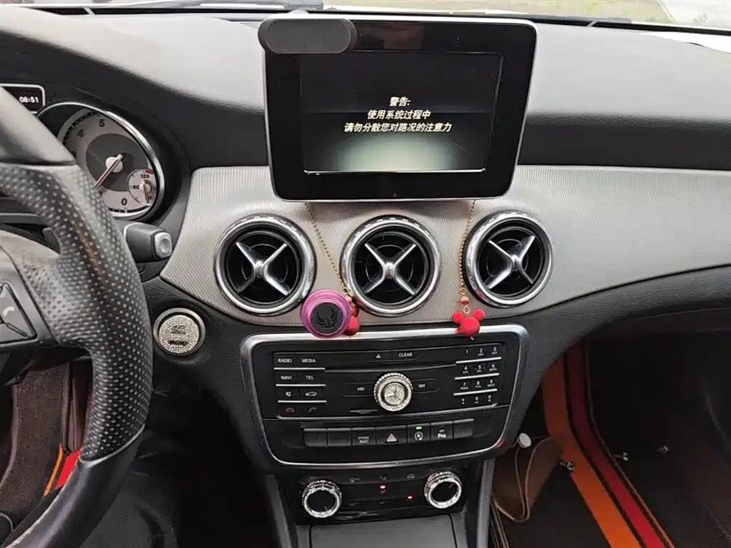 2016 Mercedes-Benz GLA 200 Dynamic — миниатюра 13