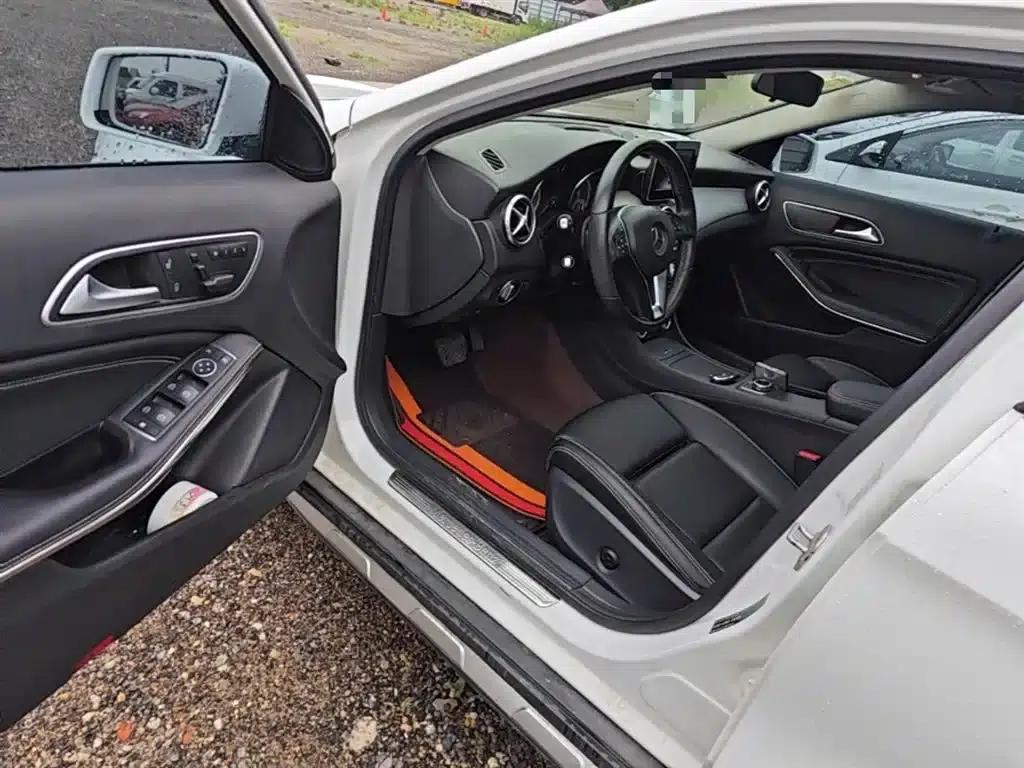 2016 Mercedes-Benz GLA 200 Dynamic — миниатюра 16